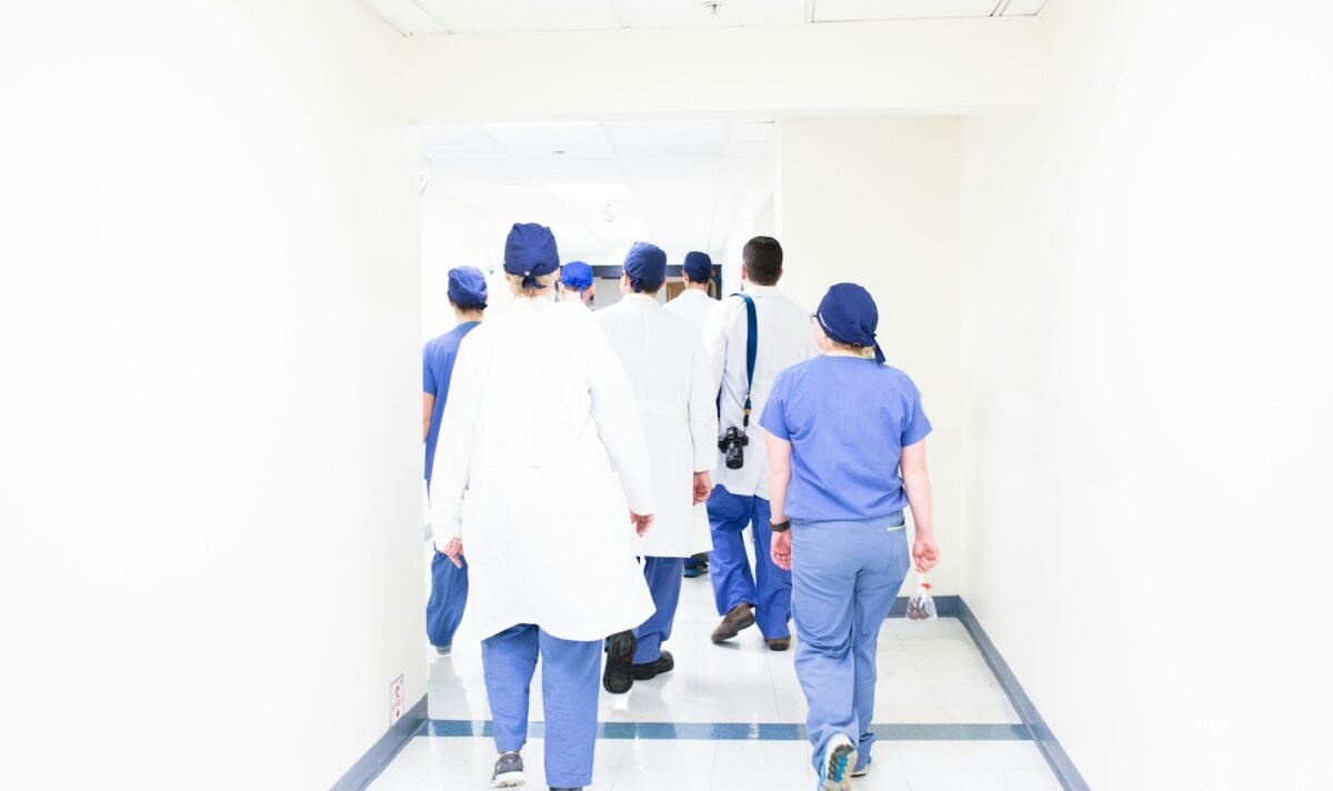 O primeiro trabalho médico no exterior precisa ser formativo